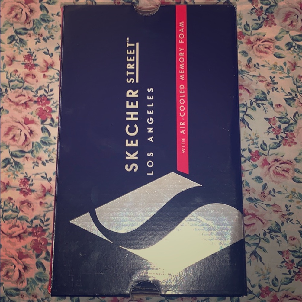 Skecher Street sneakers